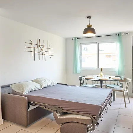 Eclat Dore Bondy Suites Free Parking Exterior foto