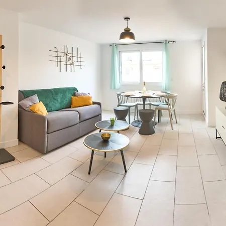 Eclat Dore Bondy Suites Free Parking Exterior foto